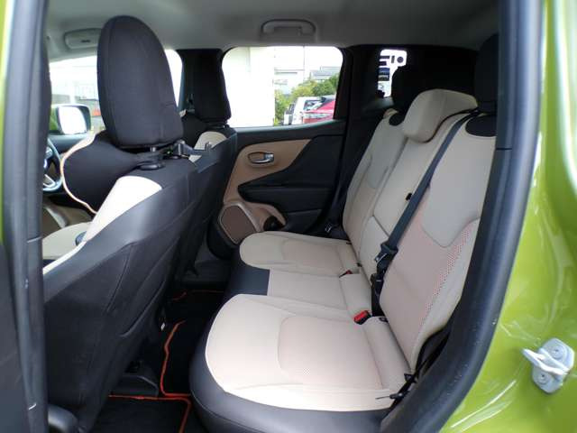 �����g�p�ԁE�f�B�[�[���E�y�g���b�N�E�L�����s���O�J�[�E�h���t�g�ԁE�����ԗ��E�ԃC�X�E�Ⓚ�ԁELPG�E�ړ��̔��ԁE�����W���E���ԁE�o�X�E�L�b�`���J�[�E���p�ԃn�C���[�t�E�d�C�����Ԃ̔̔������������܂�