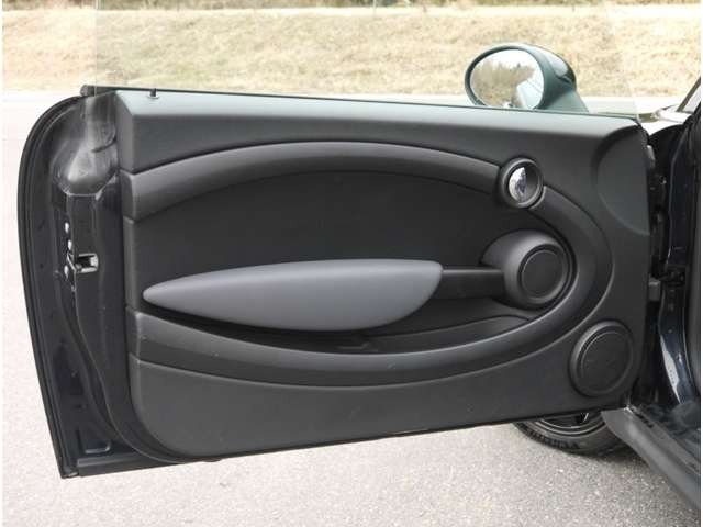 �h�A�g���������̒ʂ�A�܂��܂����ꂢ�ɏ���Ă����܂�