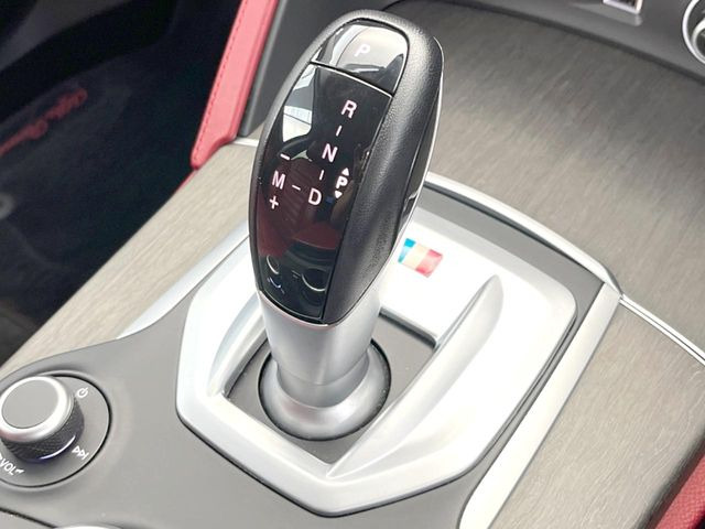 ●シフトノブの使用感も少なく、良好な状態です。