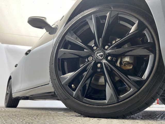 �y����19�C���`�A���~�z�C�[���z�O�ςɃ}�b�`���������A���~�z�C�[���𑕒����Ă���܂��B�e��ЊO�A���~�z�C�[����A�X�^�b�h���X�^�C�����戵�����Ă���܂��B���񂲑��k����������