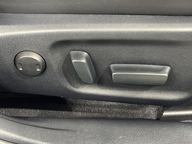 �y�p���[�V�[�g�z�X�C�b�`��ŊȒP�ɃV�[�g�̔��������\!�d��������͂�����܂���!���K�ȃV�[�g�|�W�V�����ɃZ�b�g���āA���K�ȃh���C�u�����y���݂��������B