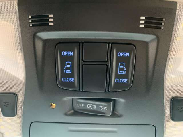 �l�C�̗����d���X���C�h�h�A�t��!�����̕���ו��Ŏ肪�ǂ����Ă����Ԃł������X���C�h�h�A�������J�Ń��N�`���ł�!!