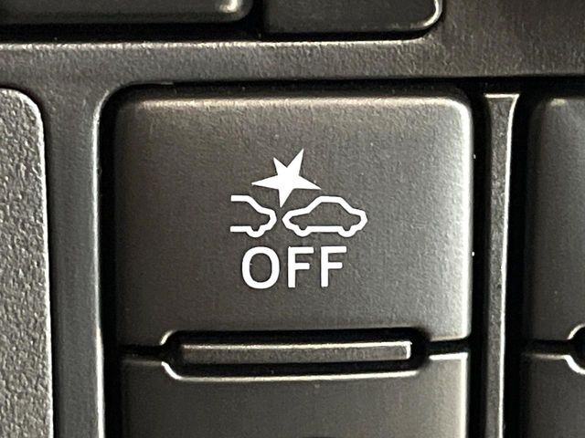 �y�X�}�[�g�A�V�X�g�z���s���ɑO���̎ԗ�����F�����A�Փ˂������Ȏ��͌x��ƃu���[�L�ŏՓˉ���Ɣ�Q�y�����A�V�X�g�B�����S�Ƀh���C�u�����y���݂��������܂��B