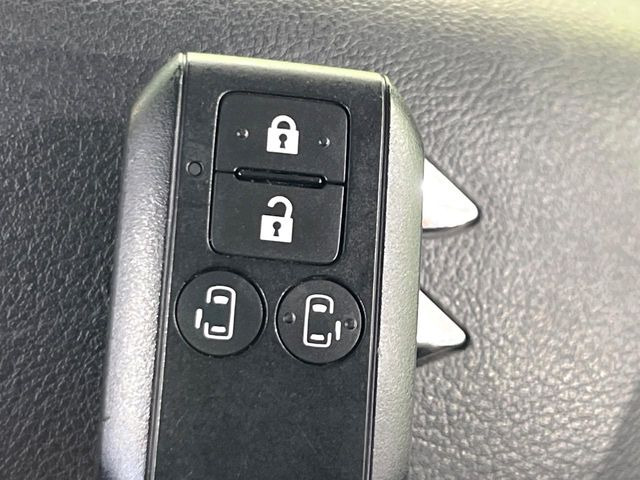 �y�L�[���X�X�^�[�g�V�X�e���z�J�o����|�P�b�g�ɓ��ꂽ�܂܂ł��h�A�̎{���E�������\�ȃX�}�[�g�L�[�𑕔��B�G���W���̃I���E�I�t�����J�M�����o���K�v����������Ƃ��Ă��֗��ł���