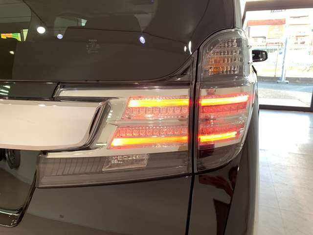 LED�e�[���t��!!