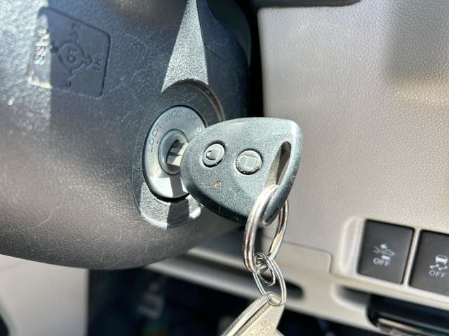 �y�L�[���X�G���g���[�z���ꂽ�ꏊ����h�A�̊J���ł��A�����^�b�`�Ŋy�X��荞�߂܂���