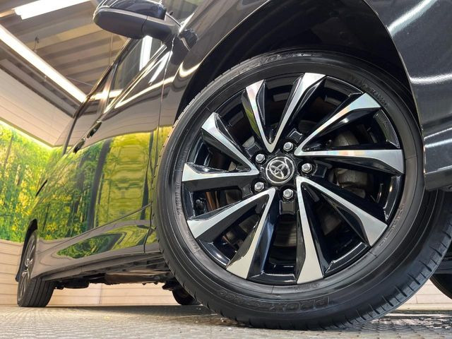 �y����17�C���`�A���~�z�C�[���z�O�ςɃ}�b�`���������A���~�z�C�[���𑕒����Ă���܂��B�e��ЊO�A���~�z�C�[����A�X�^�b�h���X�^�C�����戵�����Ă���܂��B���񂲑��k����������