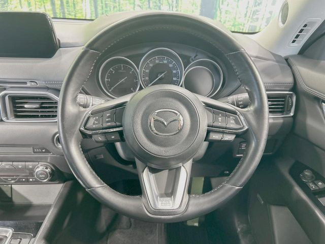 �y�����v�����X�e�A�����O�z�㎿�Ȋv���g�p���邱�ƂŁA��ɂ����������݂ƂĂ��^�]���₷���n���h���ł���