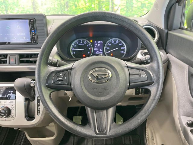 【ステアリングスイッチ】運転中、前方から目線をそらすことなく、オーディオ等の操作が可能な便利機能!安心&快適なドライブを演出してくれます♪