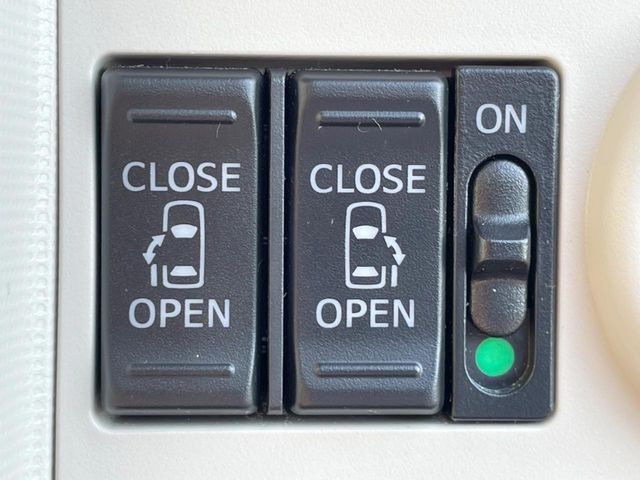 �y�����p���[�X���C�h�h�A�z�X�}�[�g�L�[��^�]�Ȃ̃X�C�b�`�Ō�ȗ����X���C�h�h�A�̊J���\���d��������͂����ăh�A���J����K�v�������A�����Ȃ��q�l�ł��ȒP�ɊJ���߂ł����K�ł���