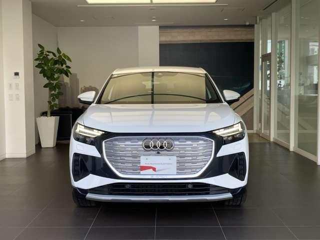 Q4スポーツバックe-tron40 アドバンスド