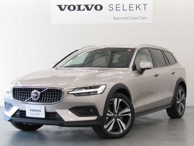 V60クロスカントリーウルトラ B5 AWD 4WD