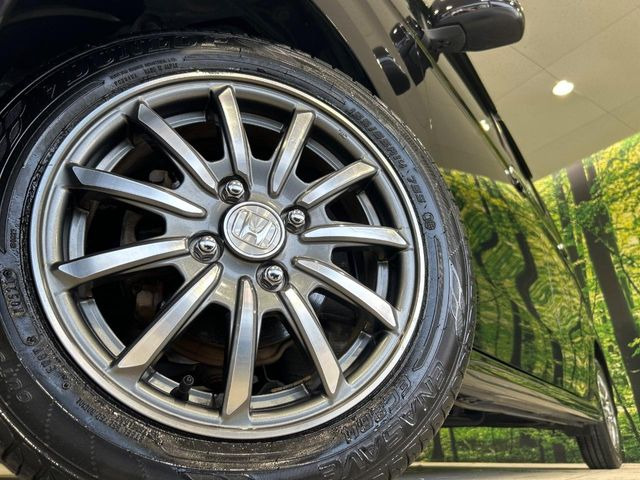 �y����14�C���`�A���~�z�C�[���z�O�ςɃ}�b�`���������A���~�z�C�[���𑕒����Ă���܂��B�e��ЊO�A���~�z�C�[����A�X�^�b�h���X�^�C�����戵�����Ă���܂��B���񂲑��k����������