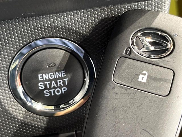 �y�L�[�t���[�V�X�e���z�J�o����|�P�b�g�ɓ��ꂽ�܂܂ł��h�A�̎{���E�������\�ȃX�}�[�g�L�[�𑕔��B�G���W���̃I���E�I�t�����J�M�����o���K�v����������Ƃ��Ă��֗��ł���