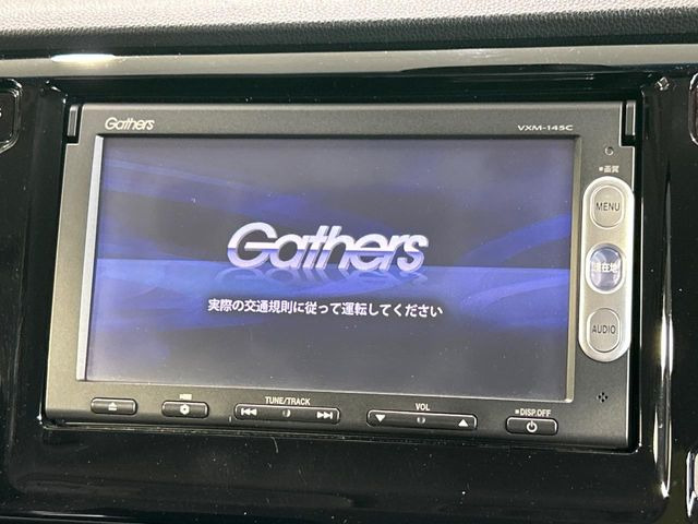 �y�����i�r�z�l�C�̏����i�r�𑕔����Ă���܂��B�i�r�̎g���₷���͂������A�I�[�f�B�I�@�\���[��!�L�����v�◷�s�͂������A�ʋ΂┃�����ȂǕ��i�̃h���C�u���y�����Ȃ�͂���