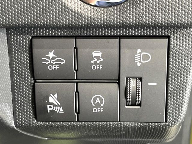 �y�X�}�[�g�A�V�X�g�z���s���ɑO���̎ԗ�����F�����A�Փ˂������Ȏ��͌x��ƃu���[�L�ŏՓˉ���Ɣ�Q�y�����A�V�X�g�B�����S�Ƀh���C�u�����y���݂��������܂��B