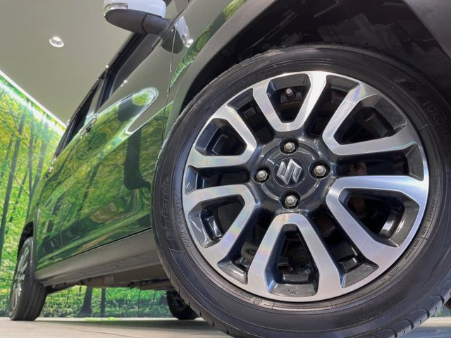 【純正アルミホイール】外観にマッチした純正アルミホイールを装着しております。各種社外アルミホイールや、スタッドレスタイヤも取扱いしております。是非ご相談ください♪