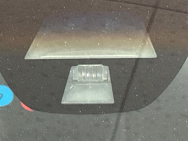 �y�V�e�B�u���[�L�A�N�e�B�u�V�X�e���z�ᑬ���s���ɑO���̎ԗ�����F�����A�Փ˂������Ȏ��͌x��ƃu���[�L�ŏՓˉ���Ɣ�Q�y�����A�V�X�g�B�����S�Ƀh���C�u�����y���݂��������܂��B