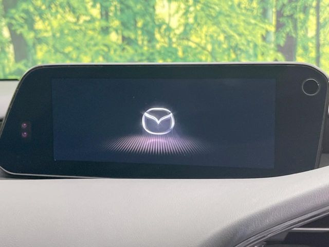 �y8.8�C���`�}�c�_�R�l�N�g�z�ԓ��̕��͋C�Ƀ}�b�`������^�̃f�B�X�v���C�B�X�}�z�ڑ��ł̃i�r�g�p��Bluetooth�Đ����A�l�X�ȋ@�\���y���߂܂��B�����I�ȃ_�C�������삪�\�ŁA�g��������ǍD�ł��B