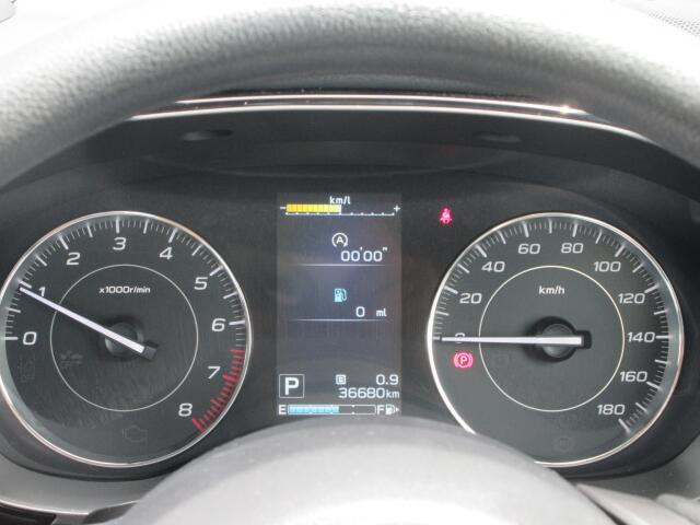 �V���v���Ō��₷���f�U�C���̃��[�^�[�p�l���ł��B�Ԃ̏�񂪕\�������厖�ȏꏊ�����炱�����₷������؂ł��ˁB