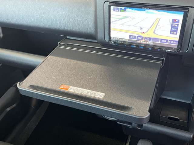 �C���p�l�e�[�u���t��