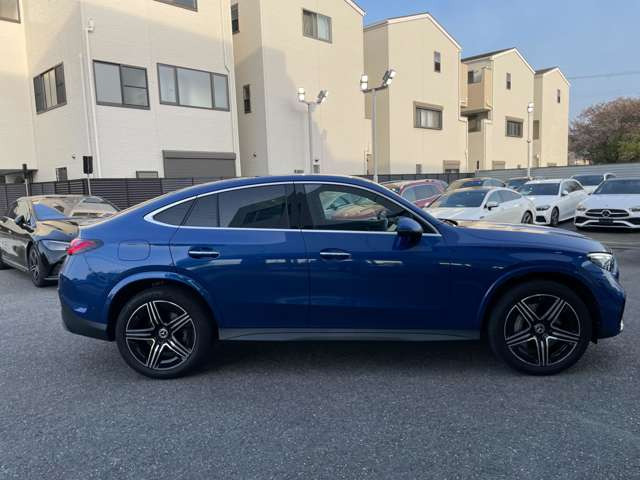 GLCクーペ220d 4マチック AMGラインパッケージ(ISG) 4WD