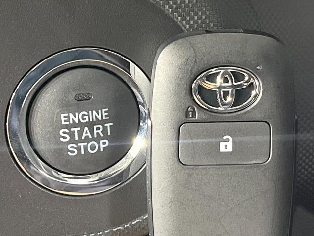 �y�X�}�[�g�L�[�z�J�o����|�P�b�g�ɓ��ꂽ�܂܂ł��h�A�̎{���E�������\�ȃX�}�[�g�L�[�𑕔��B�G���W���̃I���E�I�t�����J�M�����o���K�v����������Ƃ��Ă��֗��ł���