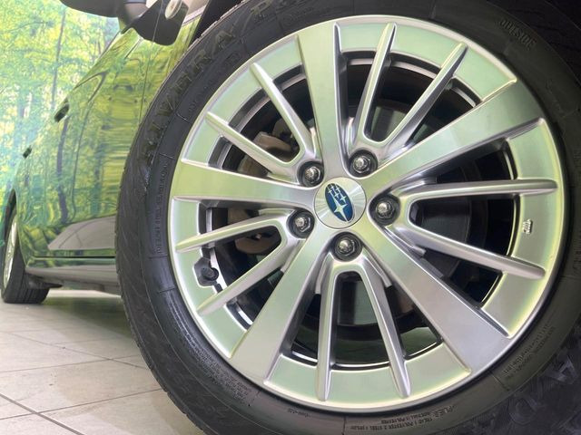 【純正16インチアルミホイール】外観にマッチした純正アルミホイールを装着しております。各種社外アルミホイールや、スタッドレスタイヤも取扱いしております。是非ご相談ください♪