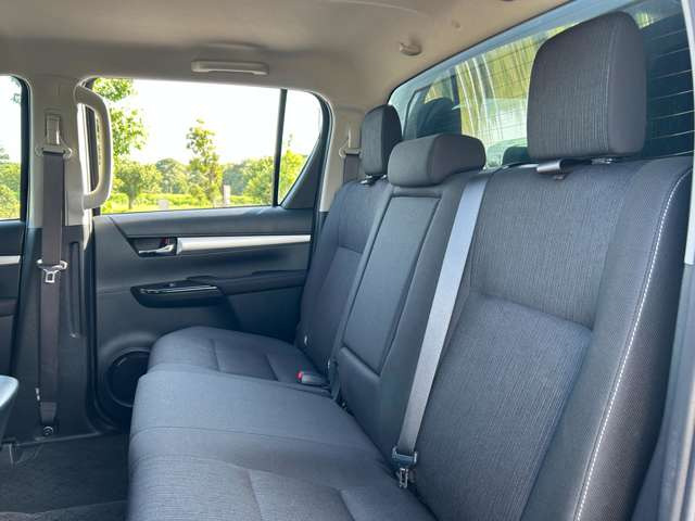 お客様のニーズやライフスタイルに合わせたお車をご紹介させていただきます^^お支払方法やお車の情報などお気軽にお問い合わせくださいませ。