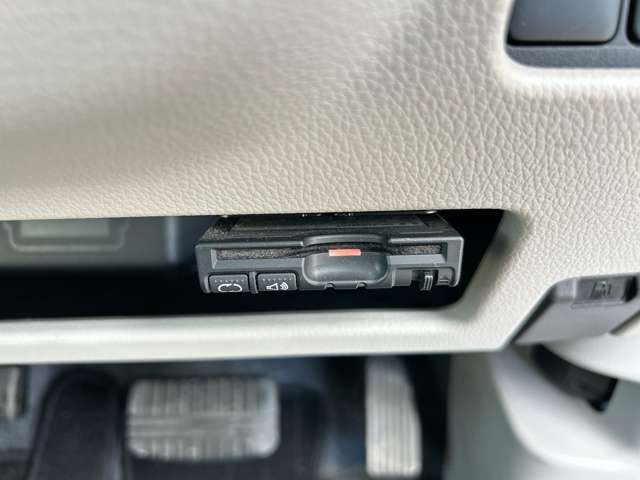 【ETC】高速道路の料金所はストレスなく通過!遠方へのお出かけには必須のアイテムです!当店でセットアップ実施しておりますのでご納車当日からご利用いただけます!