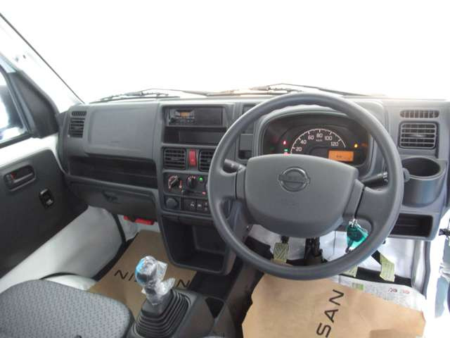 NT100クリッパーDX 4WD