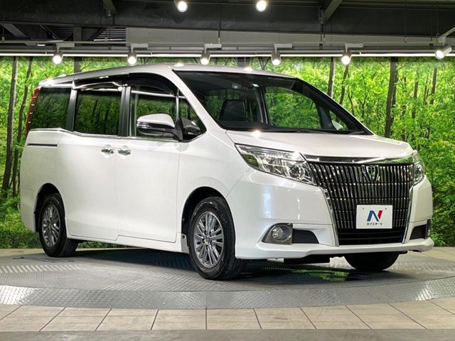 大好評のボディコーティング「弾スプラッシュコート」もご納車までに施工可能。通常のガラスコートと異なる、耐久年数6年の無機質ガラスコーティングが、ボディをキレイな状態に保ってくれます。