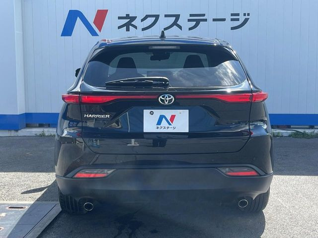 安心の最長10年・走行無制限保証(有償)をご用意。保証内容も充実はもちろん、無料点検&オイル交換や、年中無休の全国・24時間ロードサービスも付帯されておりますのでご安心下さい。