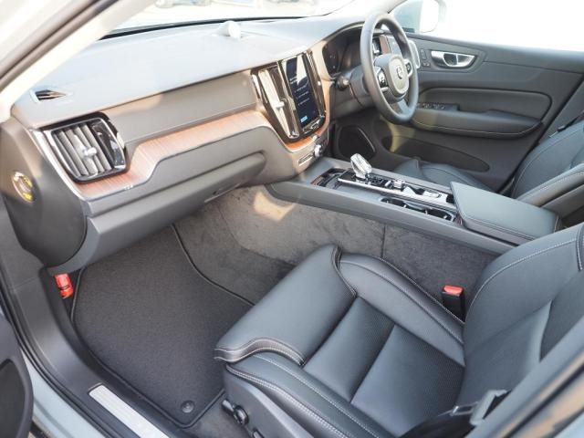 XC60アルティメット B5 AWD 4WD