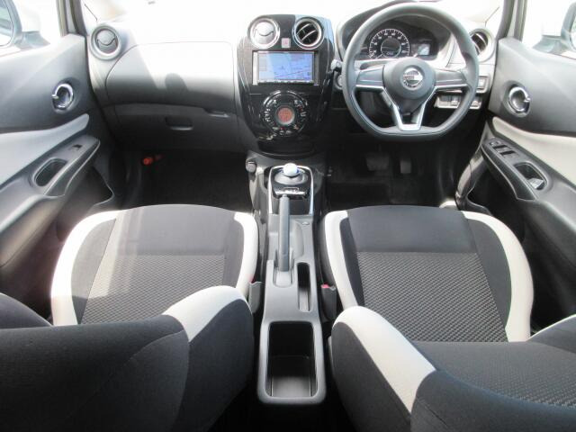 ���O���̐��|�E�{�f�B�R�[�e�B���O��CAR�N���[�j���O���Ǝ҂��{�H�������܂��̂ő�ϐ����B�I���b�N�X�����Ԃł݂͂Ȃ��܂ɉ��K�ȃh���C�u�����񑩁B