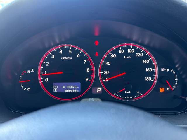 ☆納車前の全車対象に法定点検を実施☆エンジンオイル・エレメント交換、下廻りシャーシブラック塗装、他点検時に交換が必要なものは交換し納車致します。