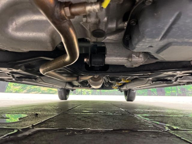 下回りがきれいなうちに、防錆加工の施工がオススメ。降雪地域はもちろん、沿岸部にお住いの方や、趣味でマリン・ウィンタースポーツをされる方にご好評いただいております。