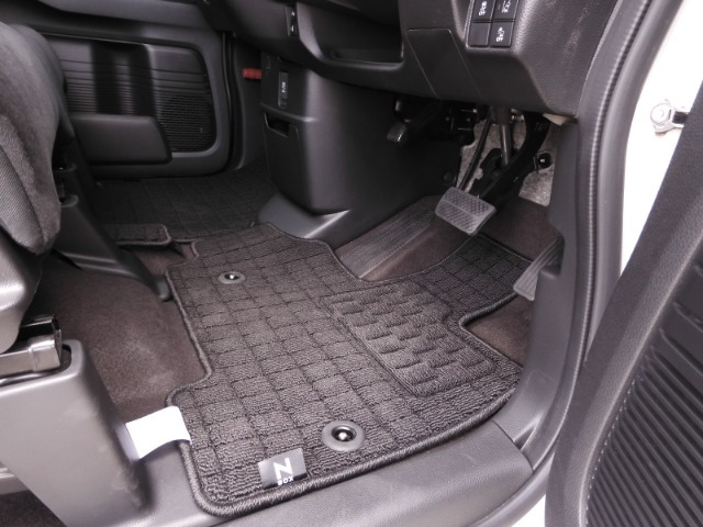 N-BOXカスタムG L ホンダセンシング