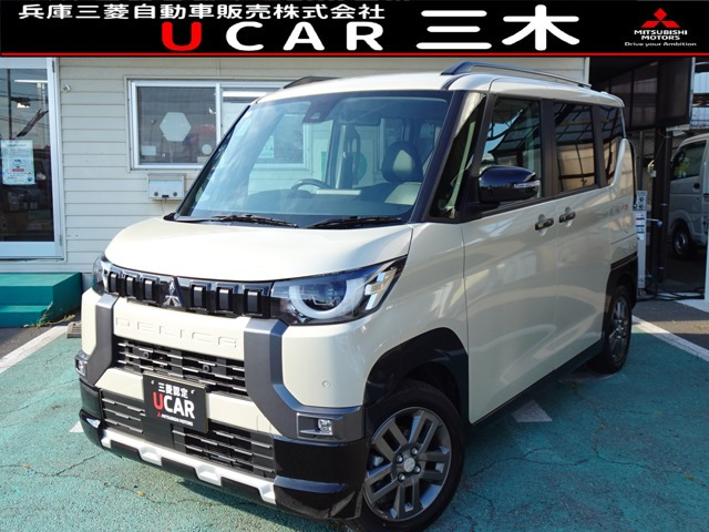 デリカミニT プレミアム 4WD