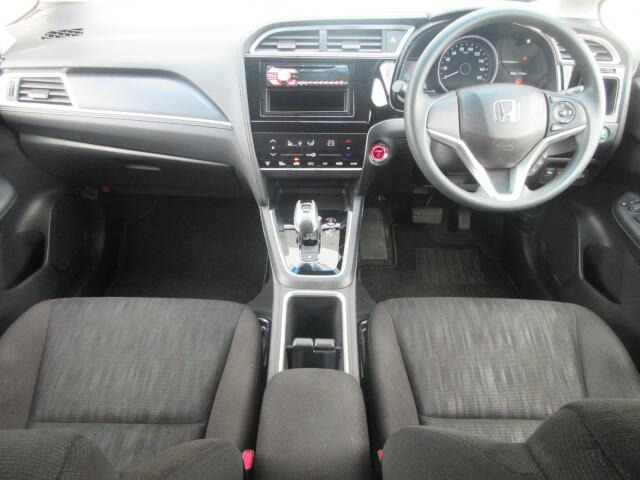 シャトル1.5 ハイブリッド ホンダセンシング 4WD