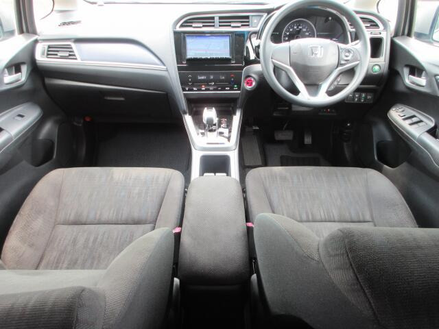 シャトル1.5 ハイブリッド ホンダセンシング 4WD