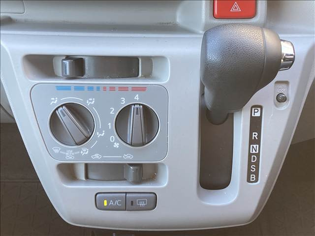 ����O�ҋ@�֊Ӓ菑�t���y�X�}�C���̍݌ɂ͑�O�ҋ@�ւ̌����ɂ����ďC���𔻒���s���Ă���܂�!���Ԃ̏�ԓ��ŋC�ɂȂ邱�Ƃ��������܂����炨�C�y�ɂ��₢���킹��������!