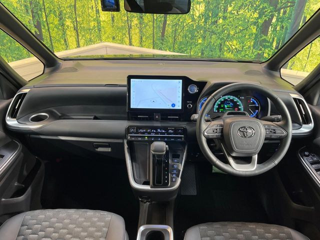 ヴォクシー1.8 ハイブリッド S-Z