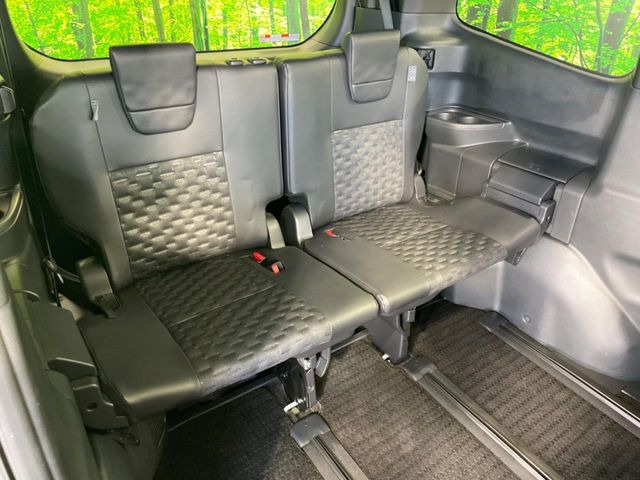 3��ڃV�[�g�͂�������ԗǍD����l�ł��������ƍ����Ē����܂��̂ŁA��l���ł̂��o���������N���N�ł��􂲉Ƒ��ŁA�C�̒m�ꂽ���ԂŁA�h���C�u�ɍs���̂��y���݂ł��ˁ�