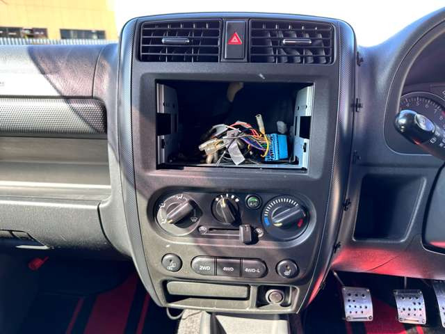 ナビの取付注文承っております!