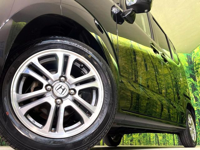 �y����14�C���`�A���~�z�C�[���z�O�ςɃ}�b�`���������A���~�z�C�[���𑕒����Ă���܂��B�e��ЊO�A���~�z�C�[����A�X�^�b�h���X�^�C�����戵�����Ă���܂��B���񂲑��k����������