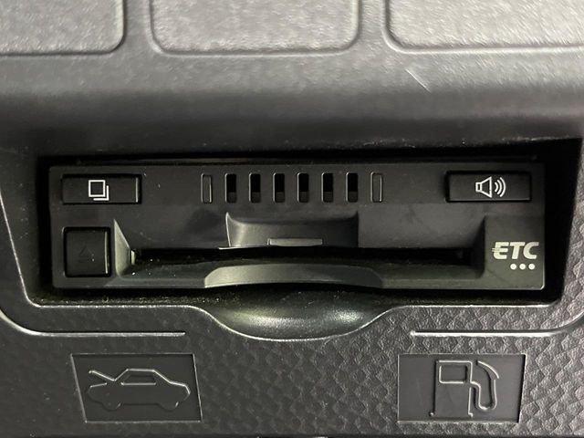 【ETC】高速道路の料金所をストレスなく通過!話題のスポットやサービスエリアに多い「スマートIC」利用時は必須のアイテムです。当店でセットアップを実施、ご納車当日からすぐにご利用いただけます!