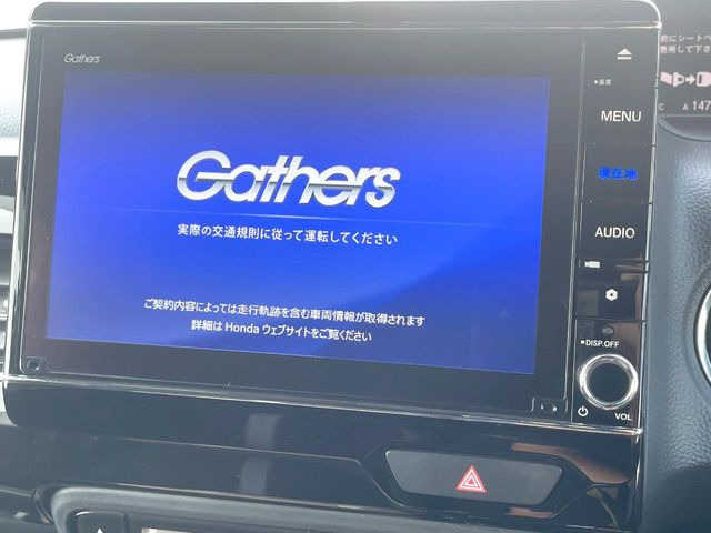 【純正8型ナビ】人気の純正ナビを装備しております。ナビの使いやすさはもちろん、オーディオ機能も充実!キャンプや旅行はもちろん、通勤や買い物など普段のドライブも楽しくなるはず♪