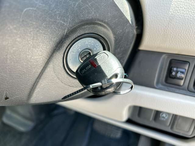 �y�L�[���X�G���g���[�z���ꂽ�ꏊ����h�A�̊J���ł��A�����^�b�`�Ŋy�X��荞�߂܂���