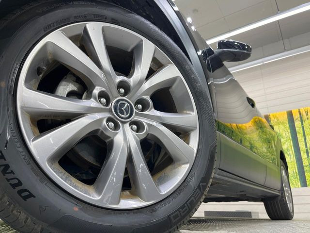 �y�����A���~�z�C�[���z�f�U�C�����̍��������A���~�z�C�[���𑕒����Ă���܂��B�e��ЊO�A���~�z�C�[����A�X�^�b�h���X�^�C�����戵�����Ă���܂��B���񂲑��k����������